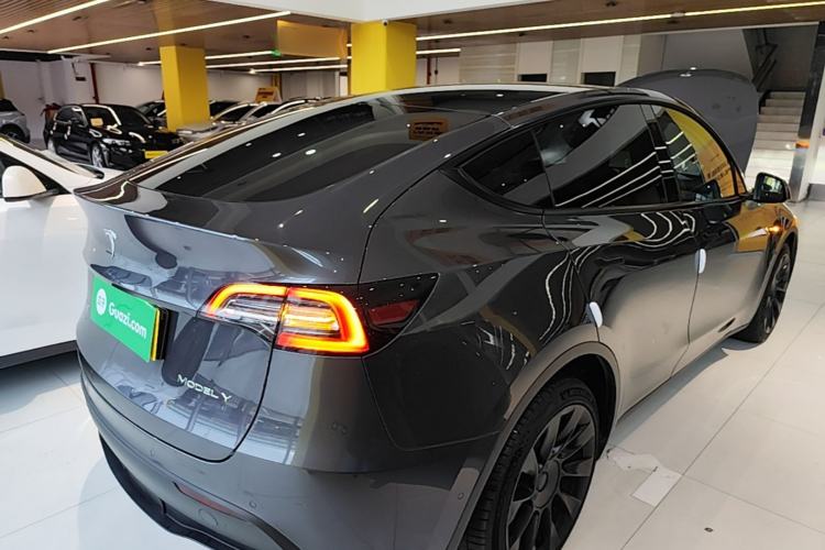 Used Tesla Model Y 2021 Long-Range All-Wheel-Drive Version 3D7 Rear Right 45 Deg