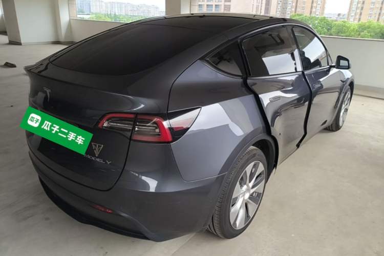 Used Tesla Model Y 2021 Long-Range All-Wheel-Drive Version Rear Right 45 Deg