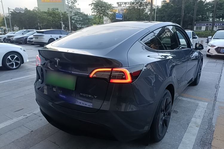 Used Tesla Model Y 2021 Long-Range All-Wheel-Drive Version 3D7 Rear Right 45 Deg