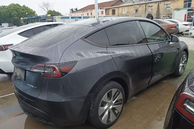 Used Tesla Model Y 2021 Long-Range All-Wheel-Drive Version 3D7 Rear Right 45 Deg
