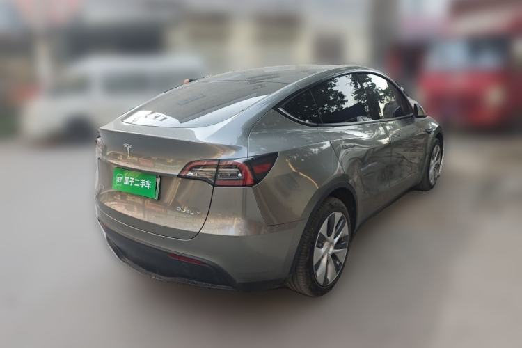 Used Tesla Model Y 2021 Revised Version 2 Long-Range All-Wheel-Drive Edition Rear Right 45 Deg