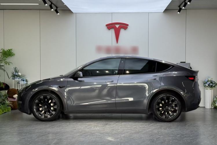 Used Tesla Model Y 2021 Long-Range All-Wheel-Drive Version Rear Right 45 Deg