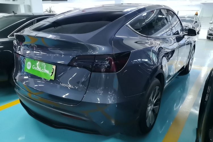 Used Tesla Model Y 2021 Standard Range Rear-Wheel Drive Version Rear Right 45 Deg