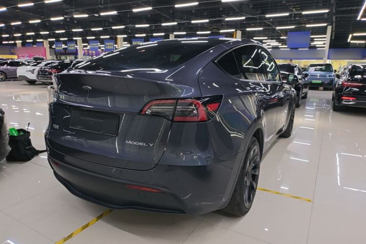 Used Tesla Model Y 2021 Long-Range All-Wheel-Drive Version Rear Right 45 Deg