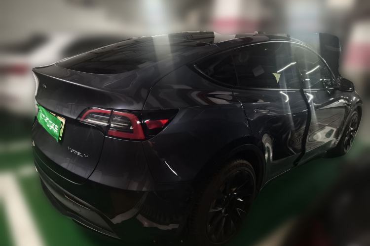 Used Tesla Model Y 2021 Revised Version 2 Long-Range All-Wheel-Drive Edition Rear Right 45 Deg
