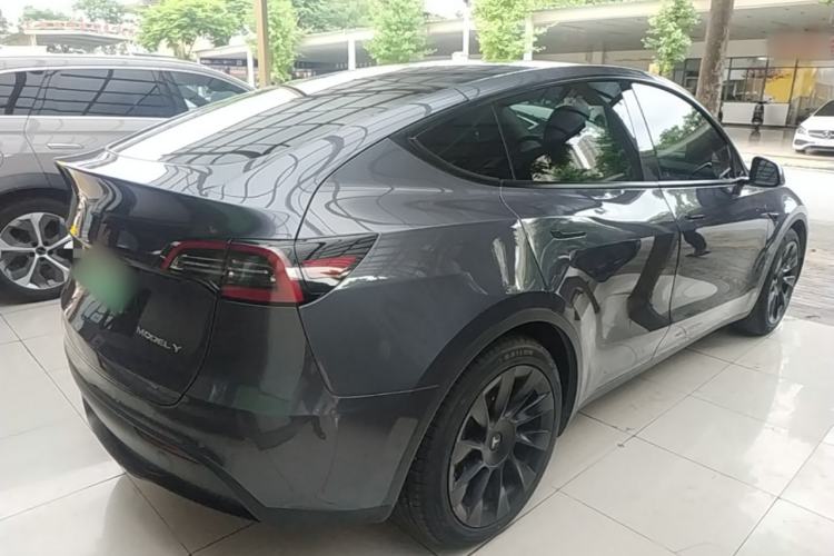 Used Tesla Model Y 2021 Long-Range All-Wheel-Drive Version Rear Right 45 Deg