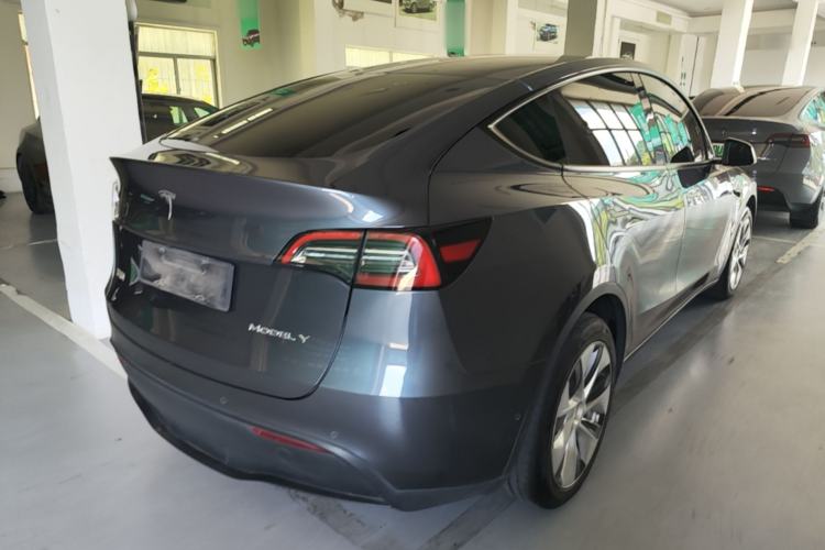 Used Tesla Model Y 2021 Standard Range Rear-Wheel Drive Version Rear Right 45 Deg