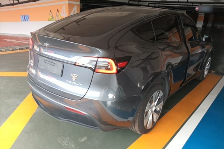 Used Tesla Model Y 2021 Long-Range All-Wheel-Drive Version Rear Right 45 Deg