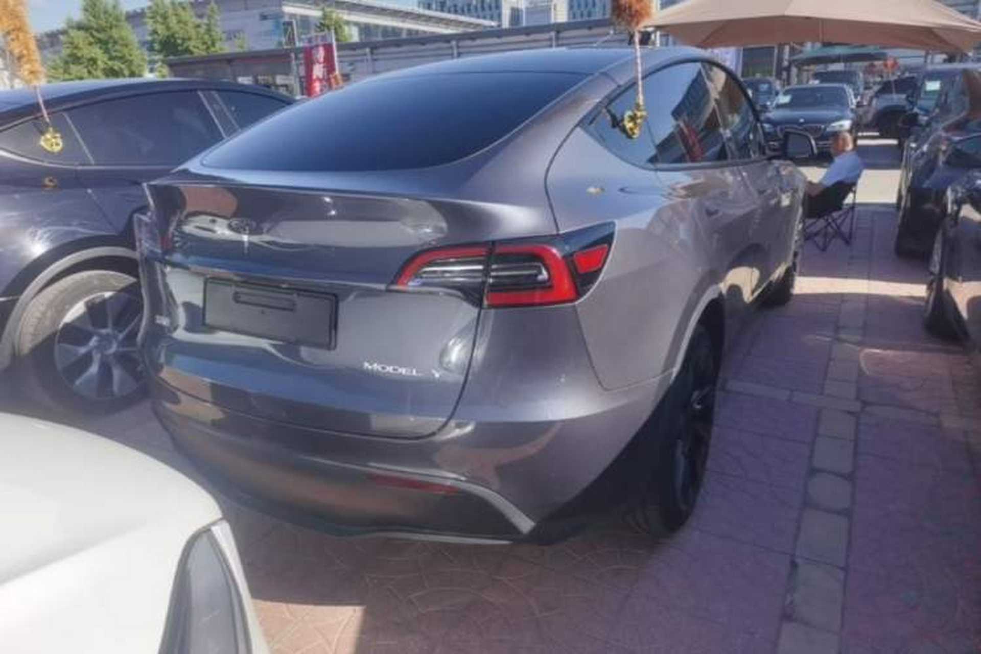 Used Tesla Model Y 2021 Long-Range All-Wheel-Drive Version Rear Right 45 Deg