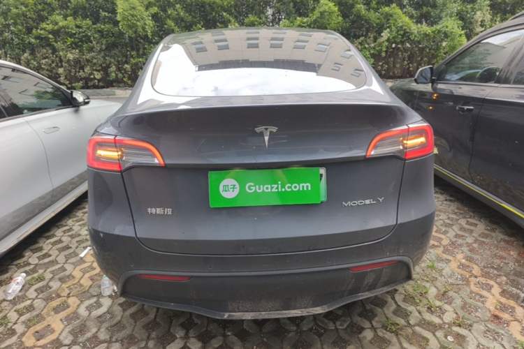 Used Tesla Model Y 2021 Long-Range All-Wheel-Drive Version Rear