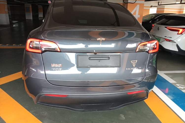Used Tesla Model Y 2021 Long-Range All-Wheel-Drive Version Rear