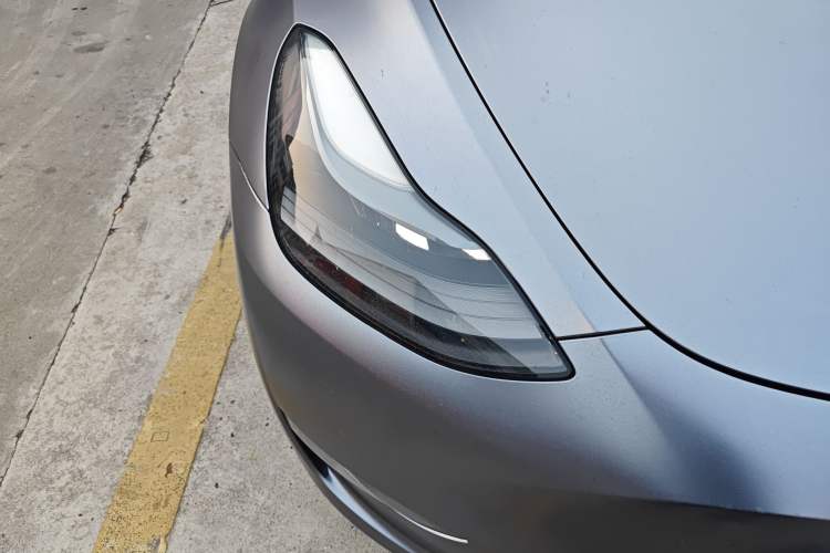 Used Tesla Model Y 2021 Standard Range Rear-Wheel Drive Version Right Front Headlight