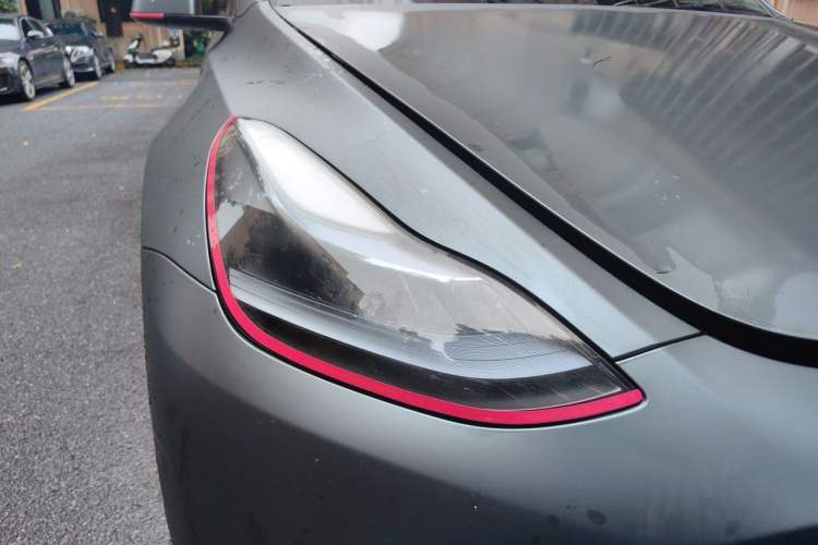 Used Tesla Model Y 2021 Standard Range Rear-Wheel Drive Version Right Front Headlight