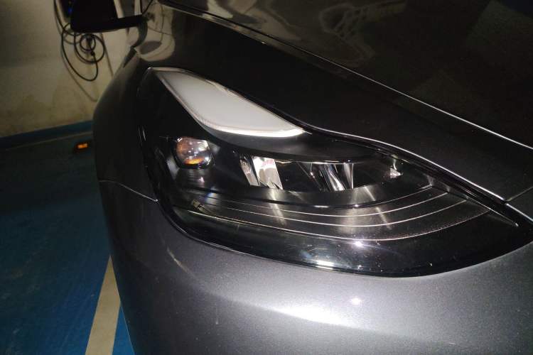 Used Tesla Model Y 2021 Performance High-Performance All-Wheel-Drive Version Right Front Headlight