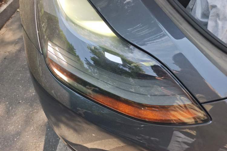 Used Tesla Model Y 2021 Long-Range All-Wheel-Drive Version Right Front Headlight