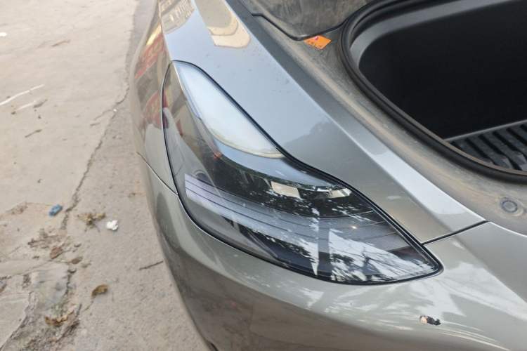Used Tesla Model Y 2021 Revised Version 2 Long-Range All-Wheel-Drive Edition Right Front Headlight