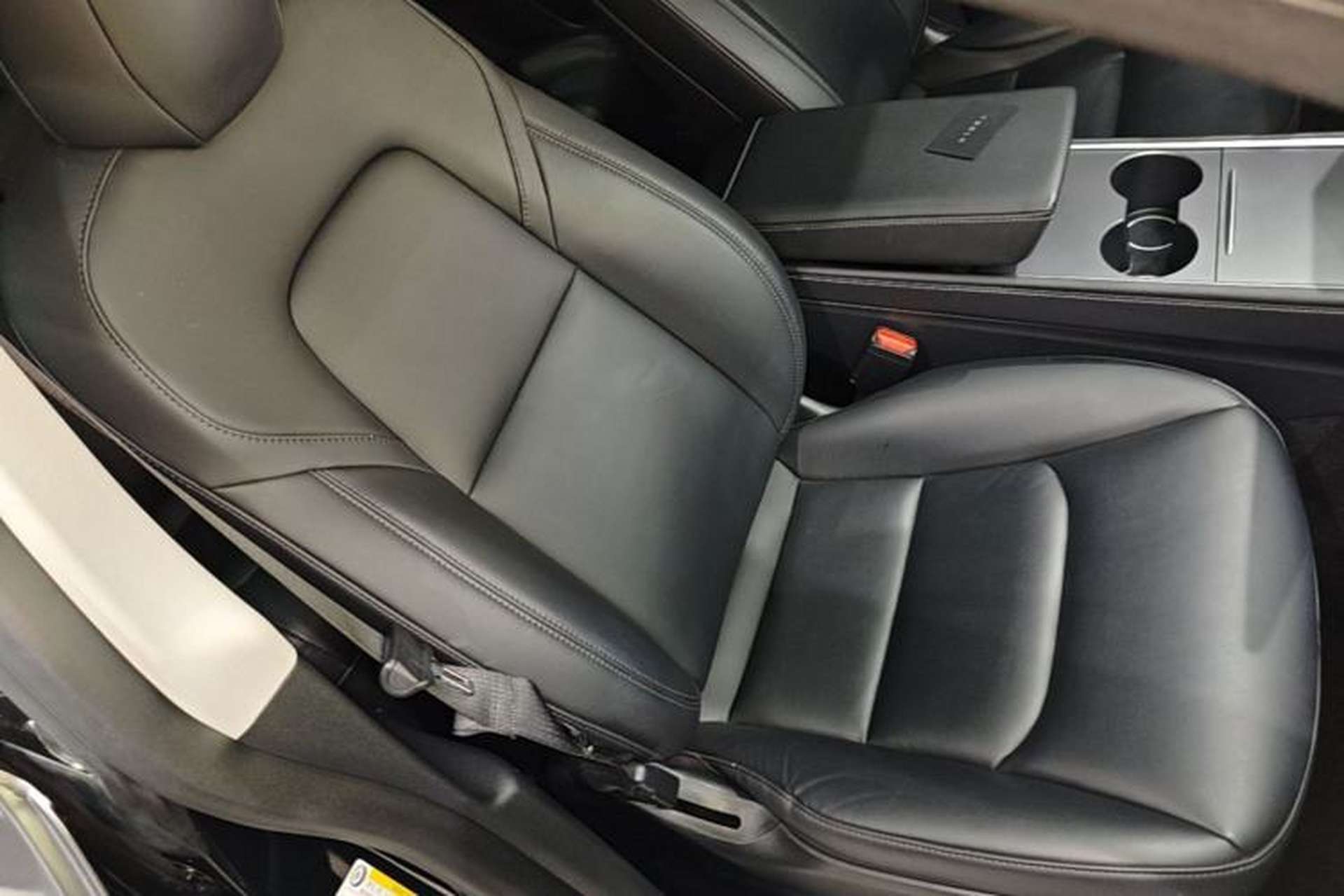 Used Tesla Model Y 2021 Long-Range All-Wheel-Drive Version Right Front Seat