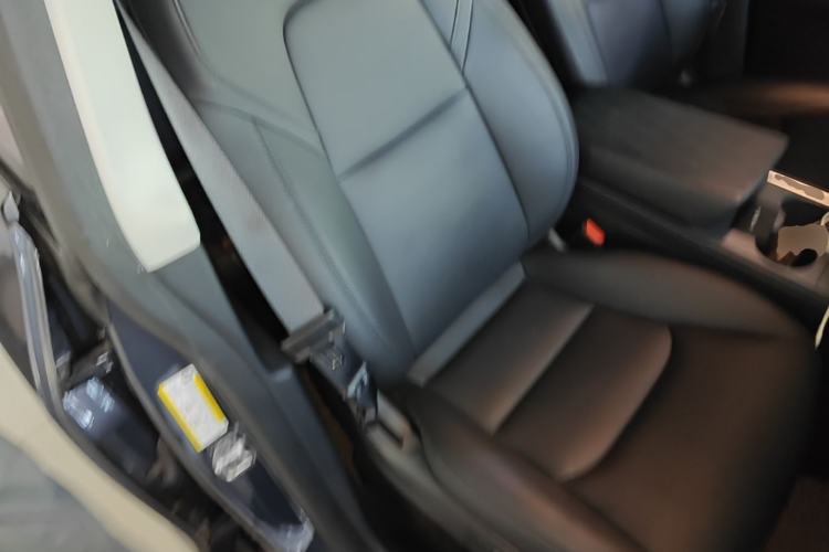 Used Tesla Model Y 2021 Long-Range All-Wheel-Drive Version 3D7 Right Front Seat