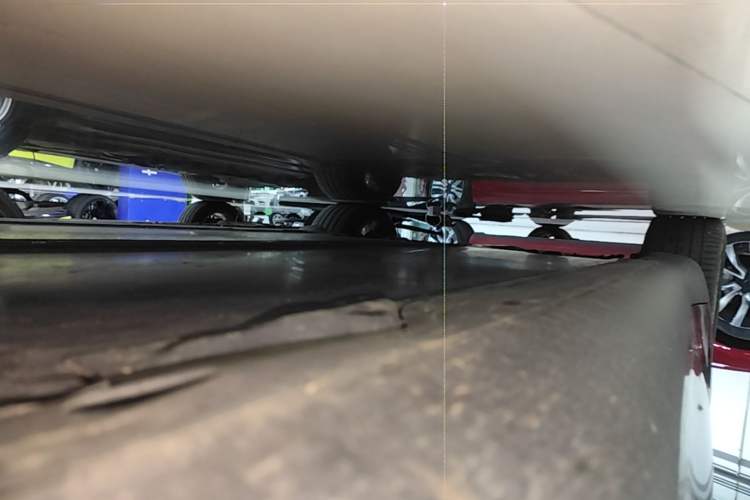 Used Tesla Model Y 2021 Long-Range All-Wheel-Drive Version 3D7 Right Side Sill