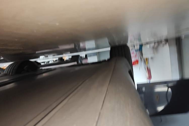 Used Tesla Model Y 2021 Long-Range All-Wheel-Drive Version 3D7 Right Side Sill