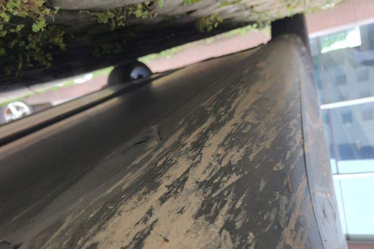 Used Tesla Model Y 2021 Long-Range All-Wheel-Drive Version Right Side Sill