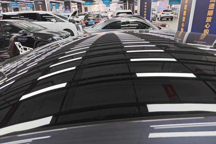 Used Tesla Model Y 2021 Long-Range All-Wheel-Drive Version Roof