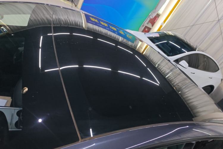 Used Tesla Model Y 2021 Long-Range All-Wheel-Drive Version Roof
