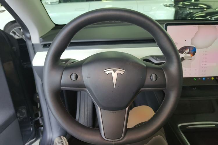 Used Tesla Model Y 2021 Revised Version 2 Long-Range All-Wheel-Drive Edition Steering Wheel