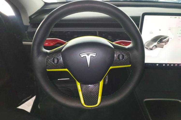 Used Tesla Model Y 2021 Standard Range Rear-Wheel Drive Version Steering Wheel