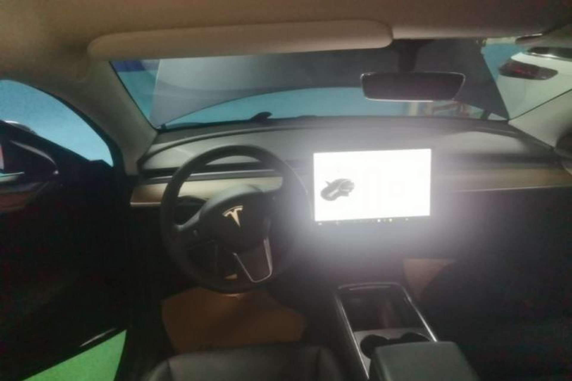 Used Tesla Model Y 2021 Long-Range All-Wheel-Drive Version Steering Wheel