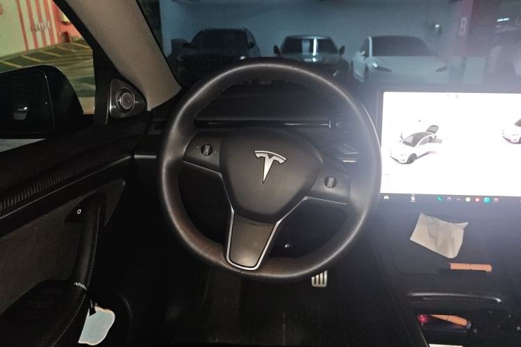 Used Tesla Model Y 2021 Performance High-Performance All-Wheel-Drive Version Steering Wheel