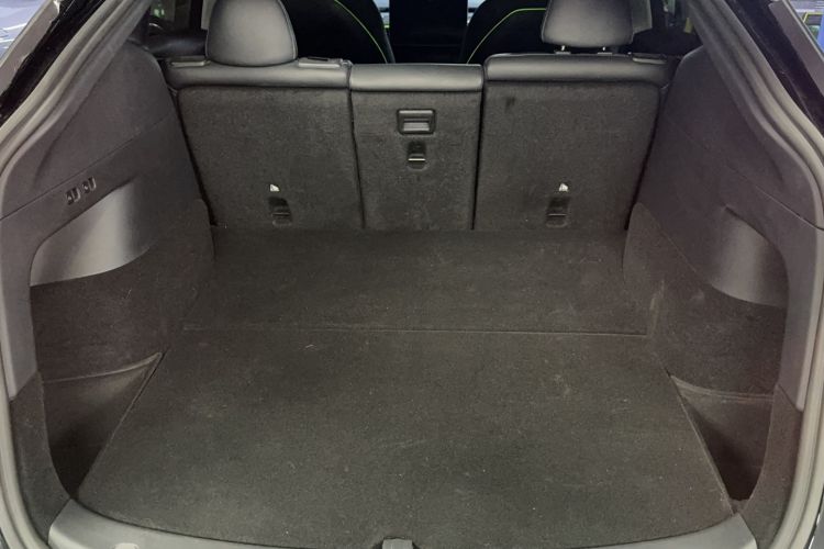 Used Tesla Model Y 2021 Standard Range Rear-Wheel Drive Version Trunk