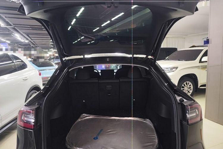 Used Tesla Model Y 2021 Long-Range All-Wheel-Drive Version 3D7 Trunk