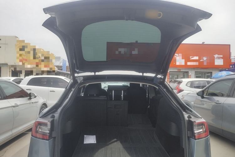 Used Tesla Model Y 2021 Standard Range Rear-Wheel Drive Version Trunk