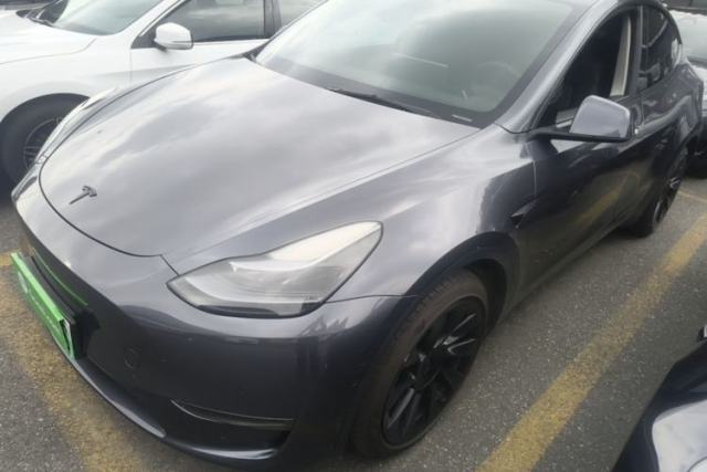 Used Tesla Model Y 2021 Long-Range All-Wheel-Drive Version