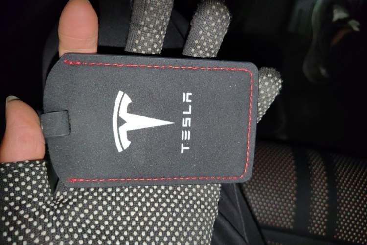 Used Tesla Model Y 2021 Standard Range Rear-Wheel Drive Version Vehicle Key