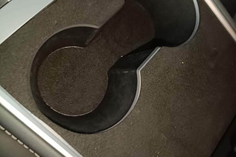 Used Tesla Model Y 2021 Long-Range All-Wheel-Drive Version 3D7 Vehicle Key