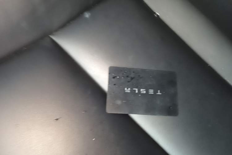 Used Tesla Model Y 2021 Long-Range All-Wheel-Drive Version 3D7 Vehicle Key