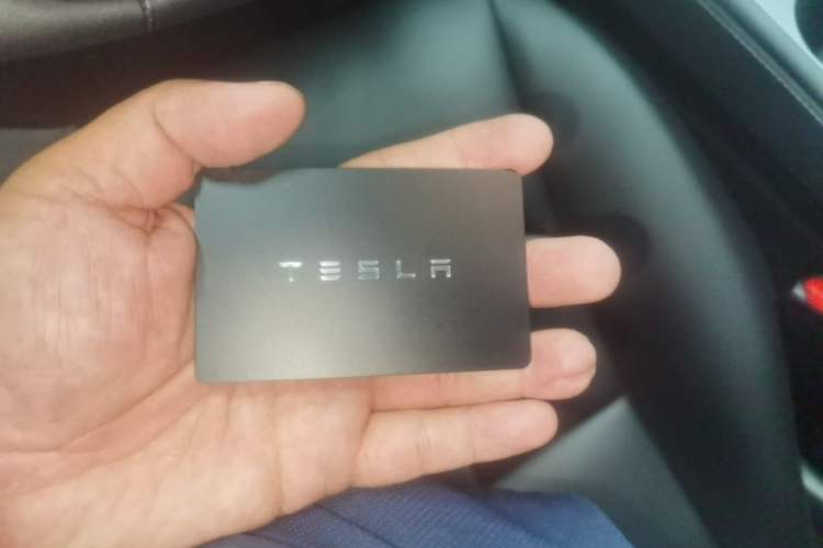 Used Tesla Model Y 2021 Standard Range Rear-Wheel Drive Version Vehicle Key
