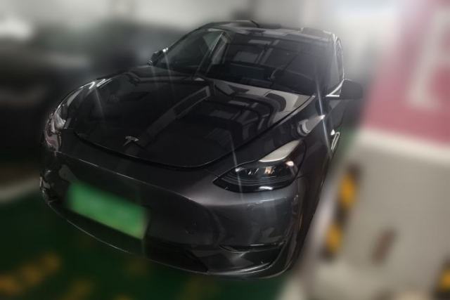 Used Tesla Model Y 2023 Long-Range All-Wheel-Drive Version