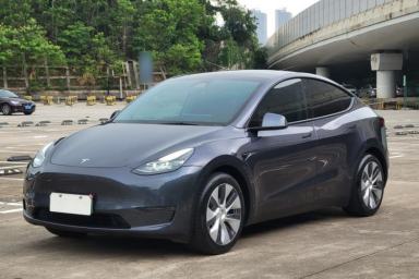 Used Tesla Model Y 2021 Standard Range Rear-Wheel Drive Version