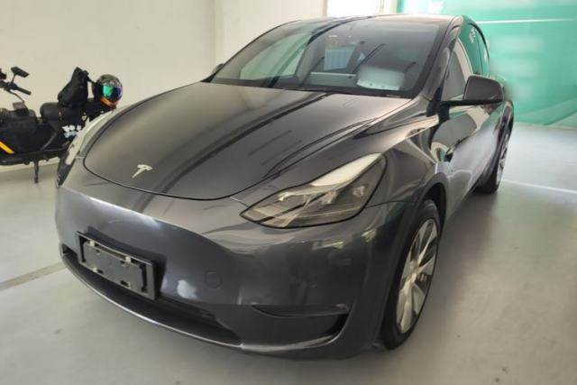 Used Tesla Model Y 2021 Standard Range Rear-Wheel Drive Version