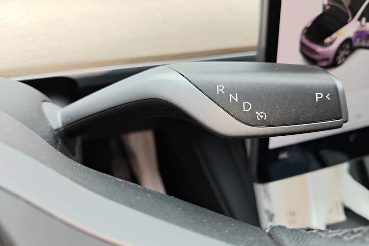Used Tesla Model Y 2021 Long-Range All-Wheel-Drive Version 3D7 Gear Lever