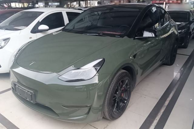 Ojetý Tesla Model Y 2021 Standard Range Rear-Wheel Drive Version