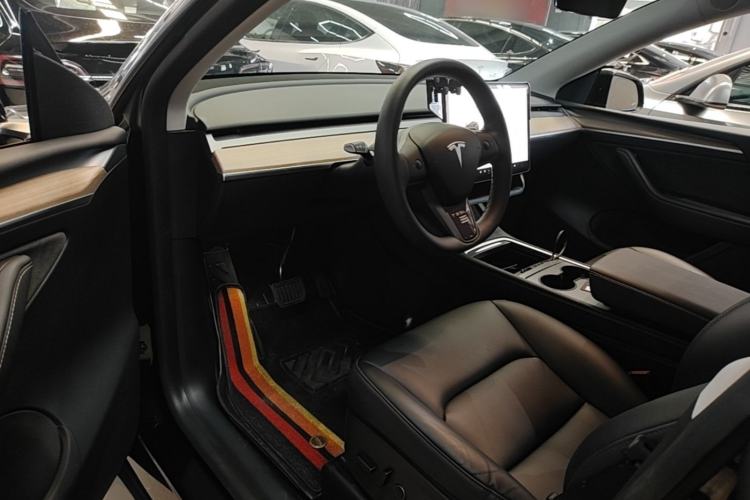 Used Tesla Model Y 2021 Standard Range Rear-Wheel Drive Version Driver Seat