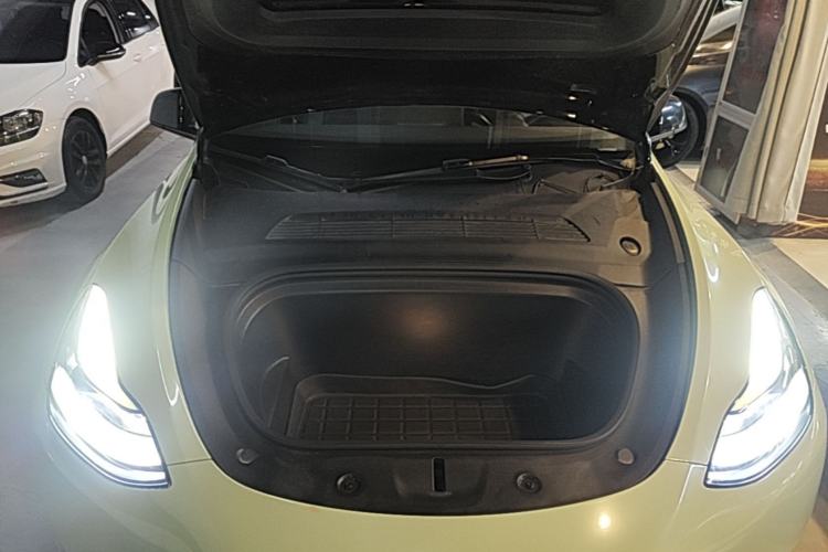 Used Tesla Model Y 2021 Standard Range Rear-Wheel Drive Version Engine Bay