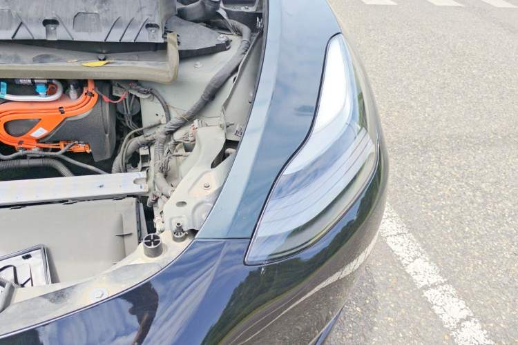 Used Tesla Model Y 2021 Standard Range Rear-Wheel Drive Version Engine Bay Left
