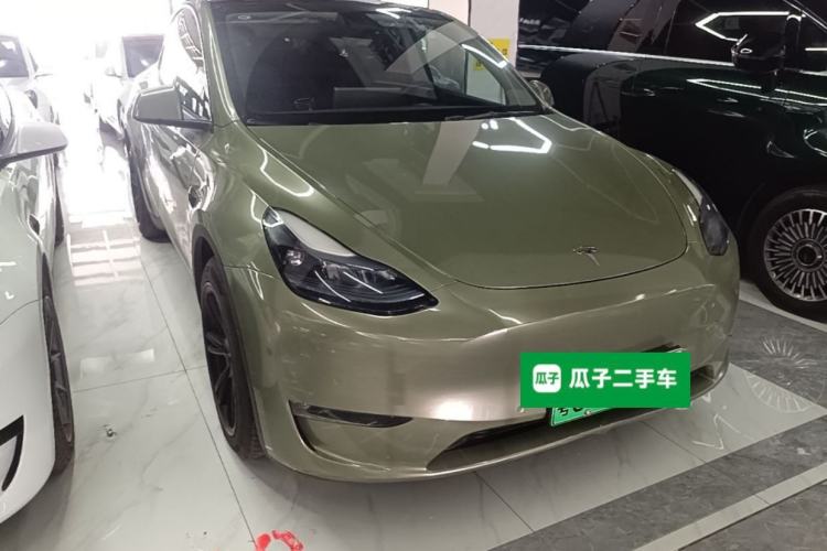 Used Tesla Model Y 2021 Long-Range All-Wheel-Drive Version Front Right 45 Deg