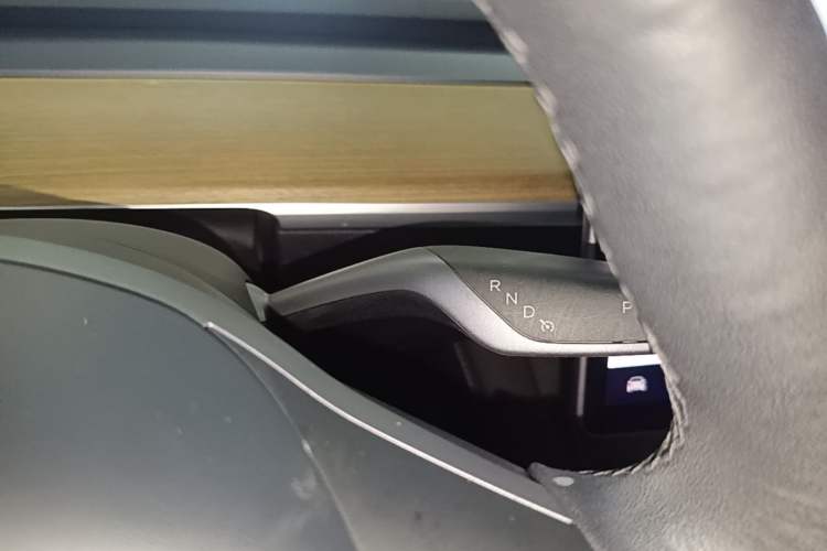 Used Tesla Model Y 2021 Long-Range All-Wheel-Drive Version Gear Lever