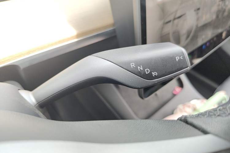 Used Tesla Model Y 2021 Standard Range Rear-Wheel Drive Version Gear Lever